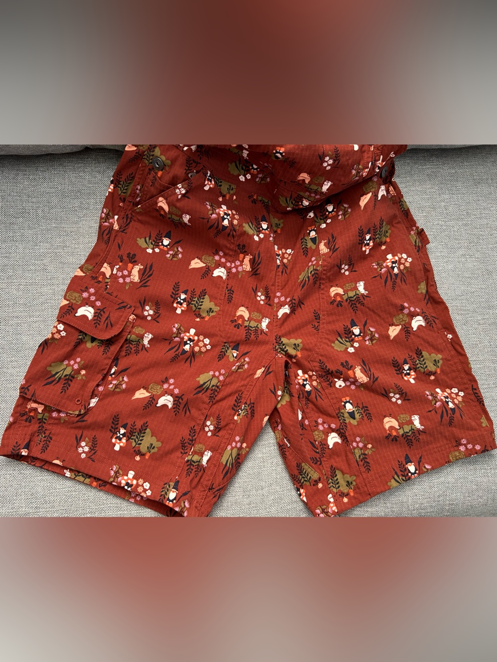 Duluth Trading Co. Gnomes Bunnies Chickens Heirloom Gardening Bib Short Overalls - Picture 9 of 15